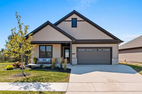 1611 N Honeysuckle Cir, De Pere, WI 54115