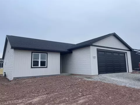 2010 White Dove Ln, Kaukauna, WI 54130