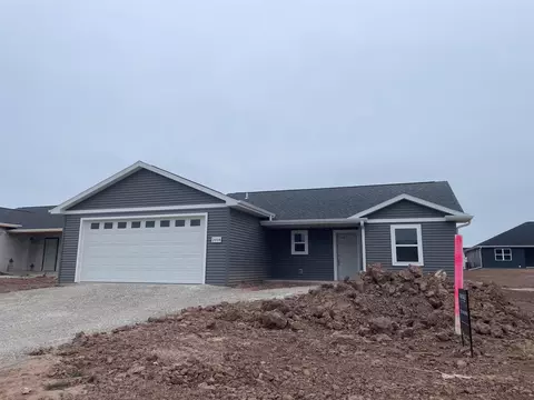 2018 White Dove Ln, Kaukauna, WI 54130