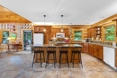 Kitchen - n8234 Oak Lane, Crivitz, WI 54114 photo 10 of 10