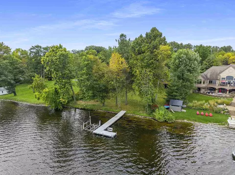 View/Area - n8234 Oak Lane, Crivitz, WI 54114 photo 8 of 17