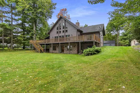 Exterior - n8234 Oak Lane, Crivitz, WI 54114 photo 3 of 17