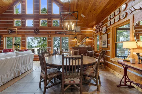 Dining - n8234 Oak Lane, Crivitz, WI 54114 photo 1 of 3