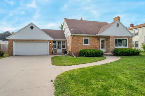 2119 N Division St, Appleton, WI 54911 photo 1