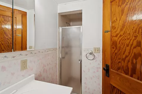 Bath - w6102 Manitowoc Road, Appleton, WI 54915 photo 1 of 2