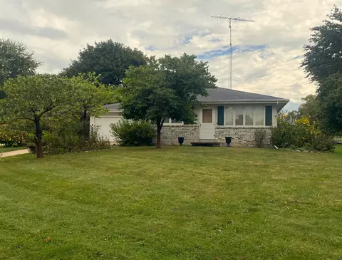 15 Emerald Ct, Fond Du Lac, WI 54935