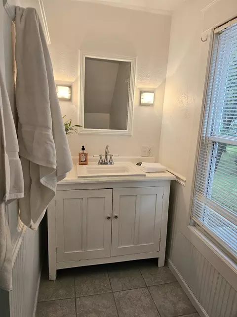 Bath - 375 E Iola St, Iola, WI 54945 photo 2 of 4