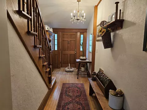 Entry Way - 375 E Iola St, Iola, WI 54945 photo 2 of 4