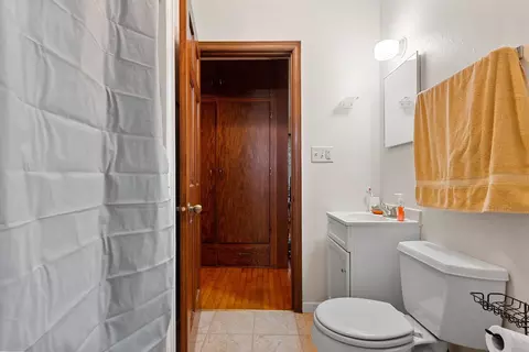 Bath - 944 W Elsner Rd, Appleton, WI 54913 photo 1 of 1