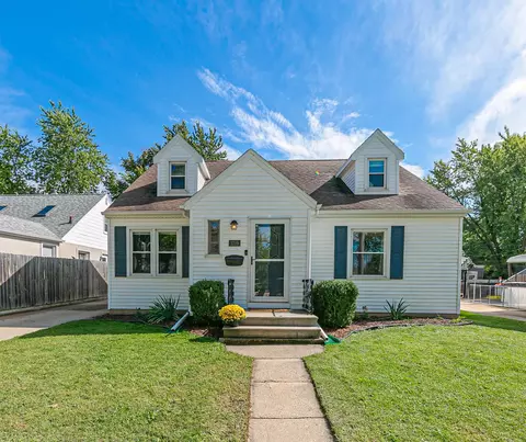 1719 W Reeve St, Appleton, WI 54914