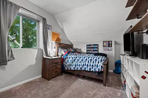 Bedroom - w5801 County Road O, Appleton, WI 54913 photo 6 of 7
