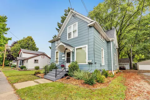 1014 N Oneida St, Appleton, WI 54911