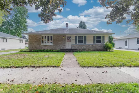 1001 E Lindbergh St, Appleton, WI 54911