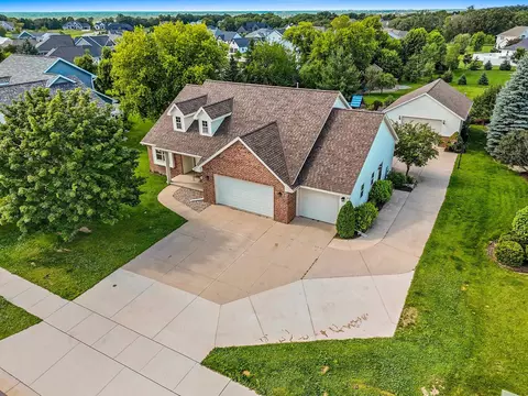 2125 Dollar Rd, De Pere, WI 54115