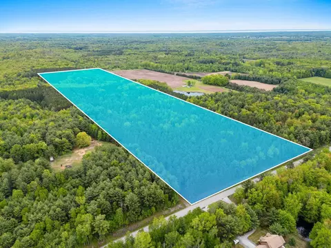 3548 Brehmer Rd, Abrams, WI 54101