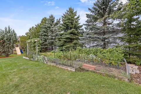 Exterior - w5318 Amy Avenue, Appleton, WI 54915 photo 21 of 26