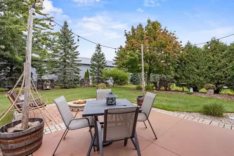 Exterior - w5318 Amy Avenue, Appleton, WI 54915 photo 18 of 26