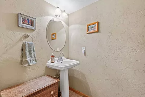 Bath - w5318 Amy Avenue, Appleton, WI 54915 photo 3 of 3