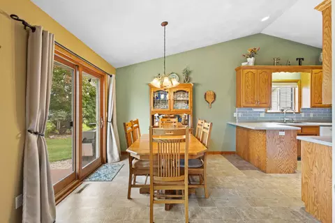 Dining - w5318 Amy Avenue, Appleton, WI 54915 photo 1 of 3