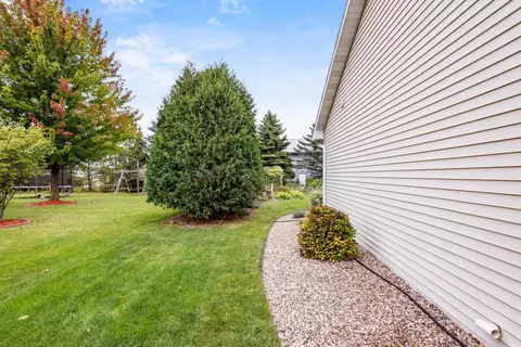 Exterior - w5318 Amy Avenue, Appleton, WI 54915 photo 7 of 26
