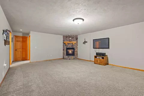 Living - w5318 Amy Avenue, Appleton, WI 54915 photo 3 of 3