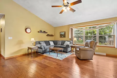 Living - w5318 Amy Avenue, Appleton, WI 54915 photo 2 of 3
