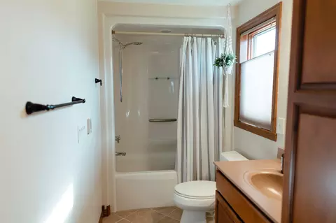 Bath - w6548 Ethan Drive, Appleton, WI 54915 photo 5 of 7