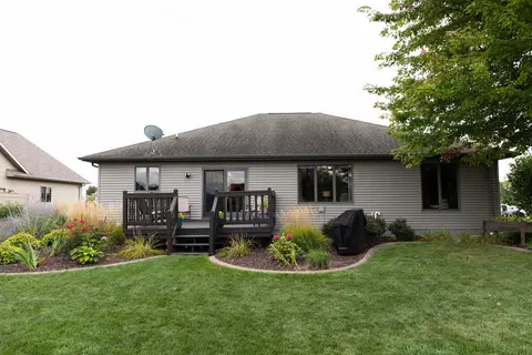 Exterior - w6548 Ethan Drive, Appleton, WI 54915 photo 7 of 10