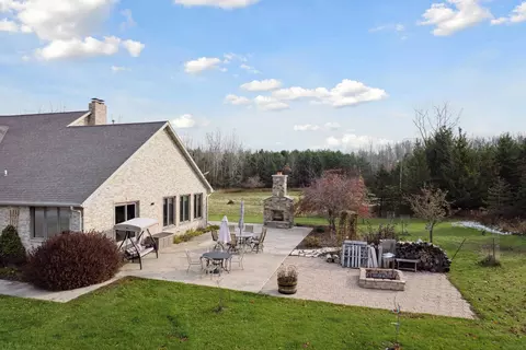 Exterior - 8458 N Cherry Rd, Algoma, WI 54201 photo 14 of 25
