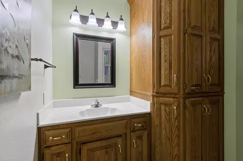 Bath - 8458 N Cherry Rd, Algoma, WI 54201 photo 2 of 6