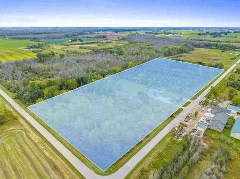 View/Area - 8458 N Cherry Rd, Algoma, WI 54201 photo 2 of 9