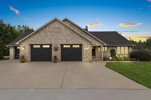 Exterior - 8458 N Cherry Rd, Algoma, WI 54201 photo 3 of 25