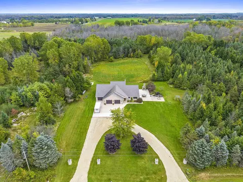 View/Area - 8458 N Cherry Rd, Algoma, WI 54201 photo 4 of 9