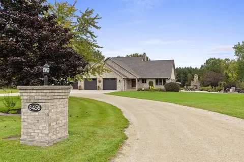 Exterior - 8458 N Cherry Rd, Algoma, WI 54201 photo 2 of 25