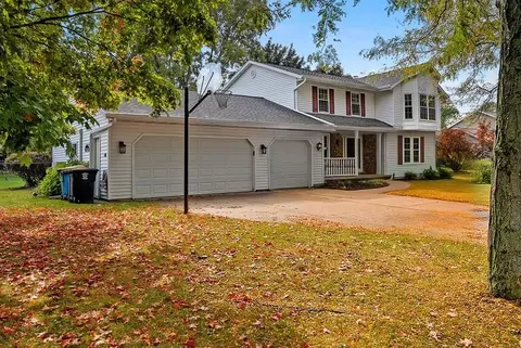 3328 Davies Ave, Green Bay, WI 54311