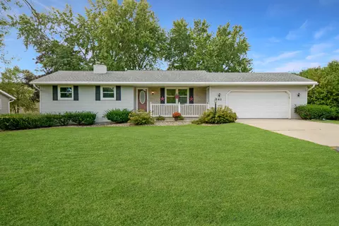 841 Louise Rd, Neenah, WI 54956