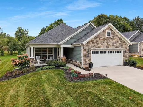 Exterior - 5775 N Osprey Dr, Appleton, WI 54913 photo 1 of 19