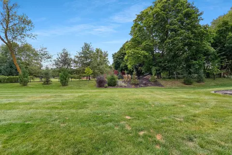 Exterior - 5775 N Osprey Dr, Appleton, WI 54913 photo 10 of 19