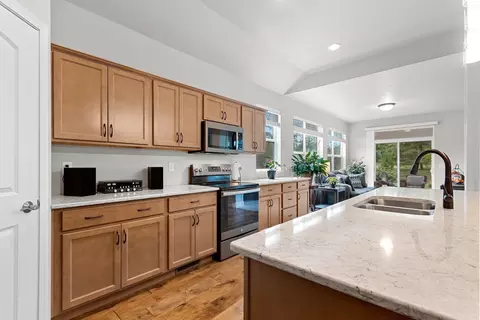 Kitchen - 5775 N Osprey Dr, Appleton, WI 54913 photo 3 of 7