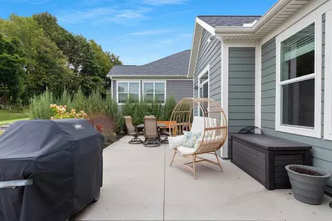 Exterior - 5775 N Osprey Dr, Appleton, WI 54913 photo 7 of 19