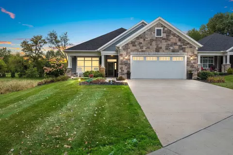 Exterior - 5775 N Osprey Dr, Appleton, WI 54913 photo 17 of 19