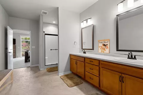 Bath - 5775 N Osprey Dr, Appleton, WI 54913 photo 1 of 5