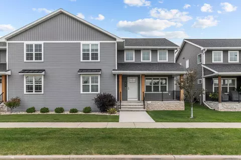 211 Red Cedar Pkwy, Kimberly, WI 54136