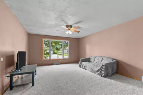 826 W Weiland Ave, Appleton, WI 54914 photo 2