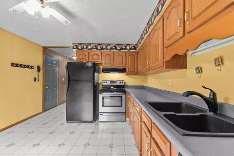 826 W Weiland Ave, Appleton, WI 54914 photo 6