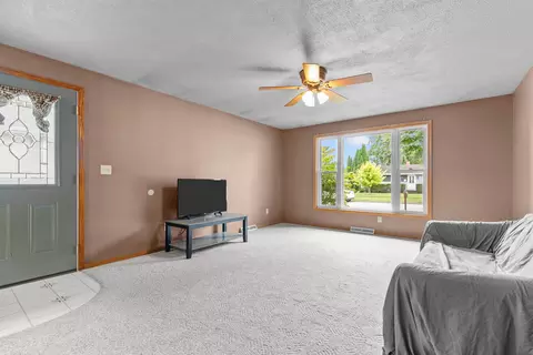826 W Weiland Ave, Appleton, WI 54914 photo 9