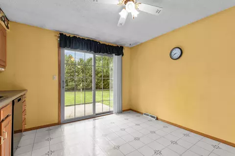 826 W Weiland Ave, Appleton, WI 54914 photo 7
