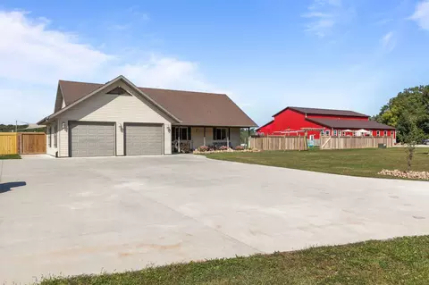 e1256 Johnson Road, Iola, WI 54945
