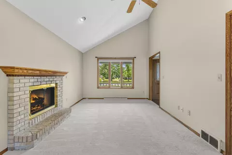 Living - 2930 W Big Bend Dr, Appleton, WI 54914 photo 2 of 3