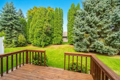 Exterior - 2930 W Big Bend Dr, Appleton, WI 54914 photo 7 of 7